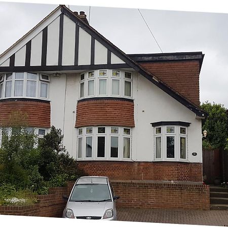 Private Rooms just 19 minutes from Central London Northfleet Extérieur photo