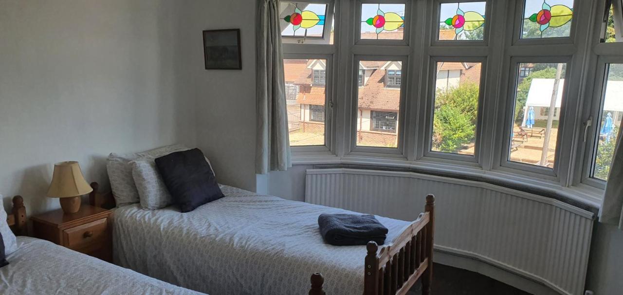 Private Rooms just 19 minutes from Central London Northfleet Extérieur photo