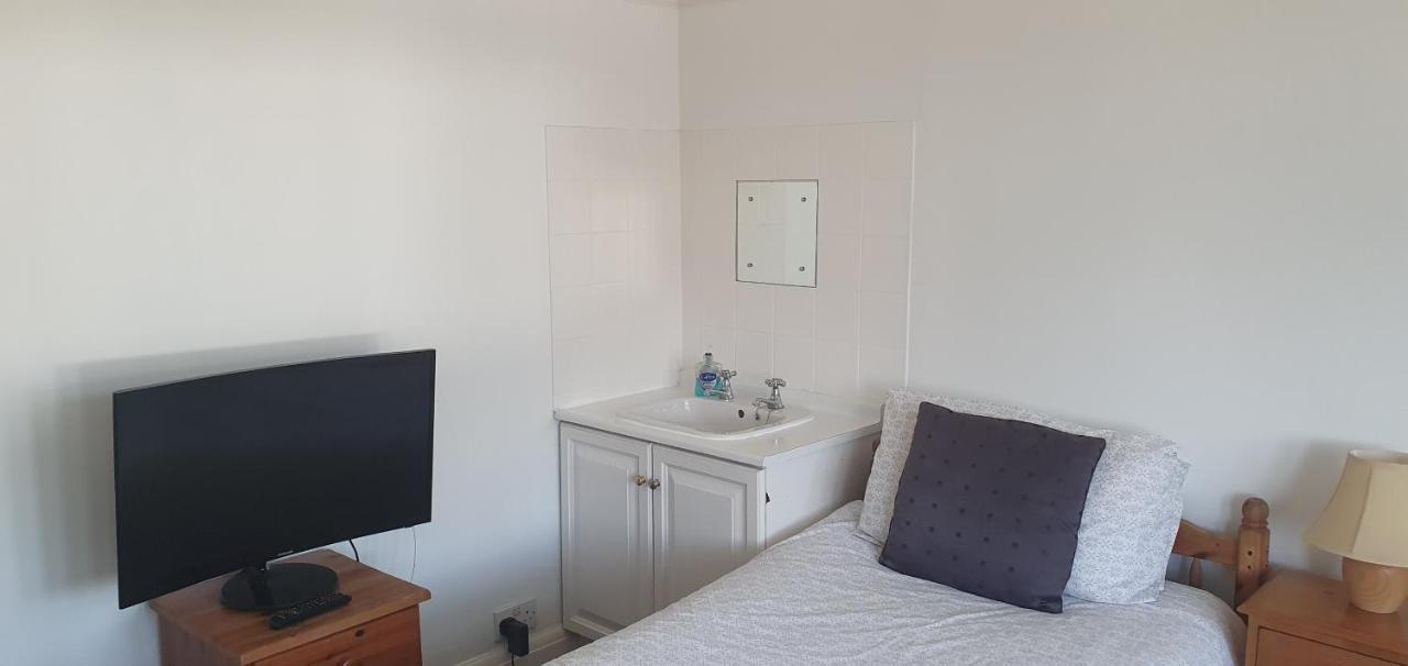 Private Rooms just 19 minutes from Central London Northfleet Extérieur photo